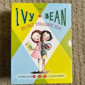 Ivy + Bean Secret Treasure Box Set (Books 1–3 + Surprise) – New & Sealed